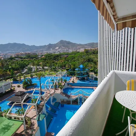 Benal Beach Sea Front Holiday Apartment